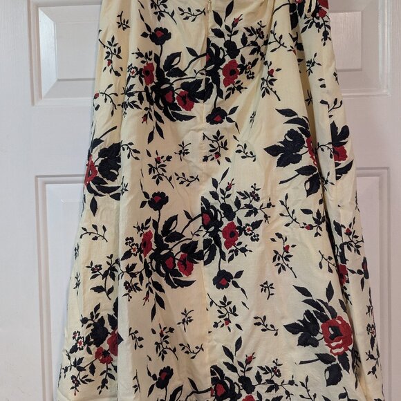 Moda International Cream Midi Skirt w/ Black & Red Floral Embroidery - Size 10 - Picture 2 of 2